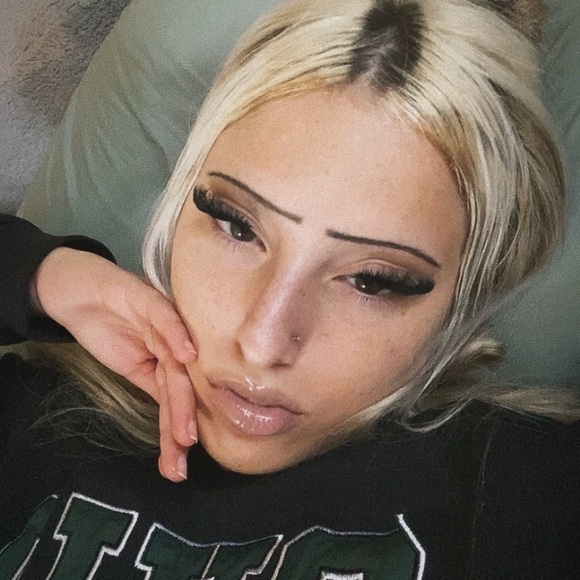 Meet your Posher, Brynlee - Picture 1 of 1